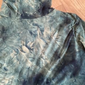 Antistar Crop turtleneck, tie dye green, stretchy, XS